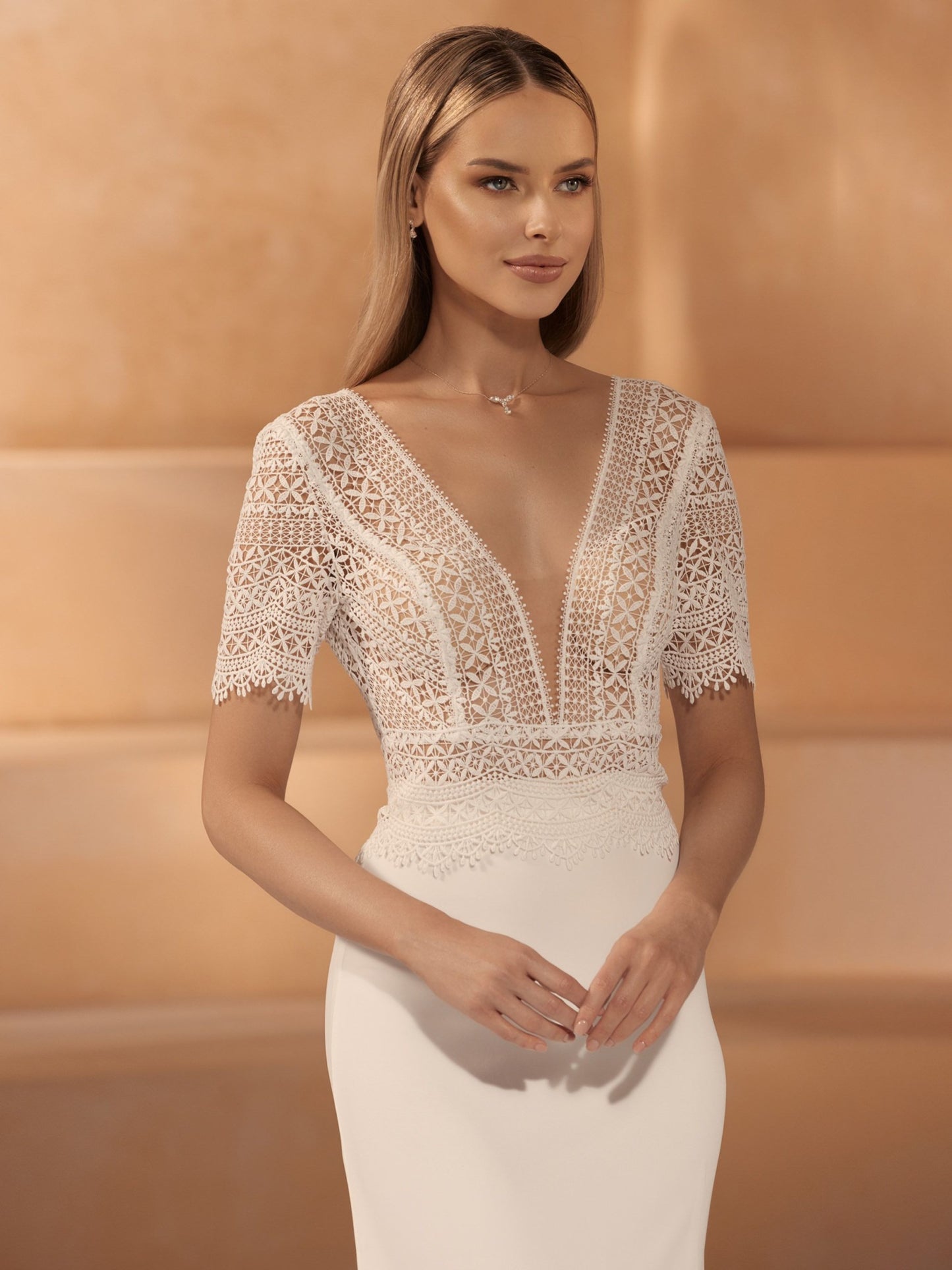 Bianco Evento E443 Brauttop